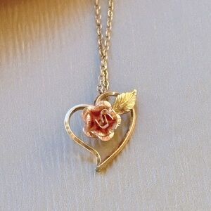 Vintage Two Tone Rose 🌹Krementz Heart Necklace with Rose & Yellow Gold
